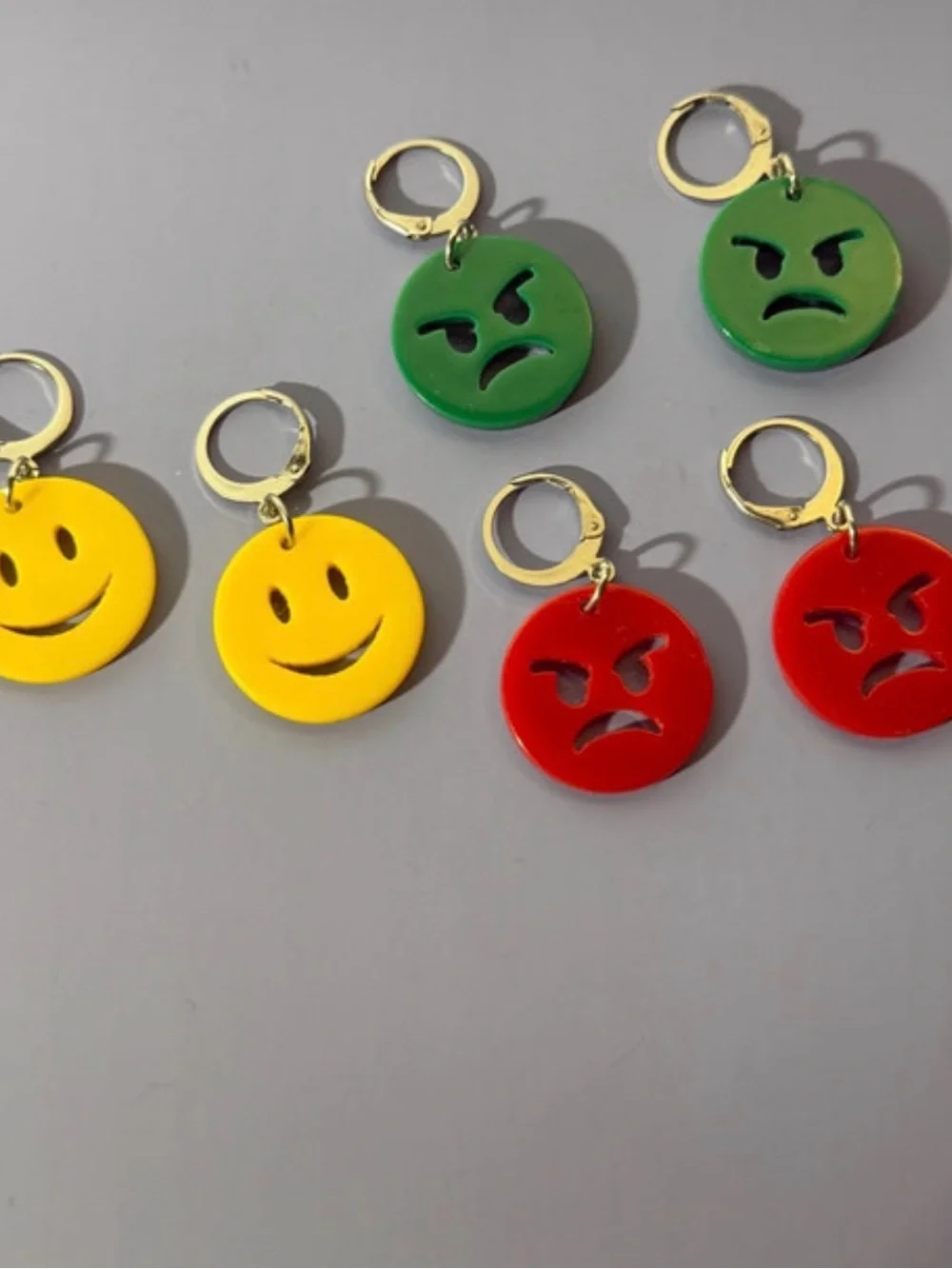 N/A playful emoji
